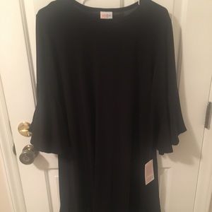 Solid black Lularoe Maurine